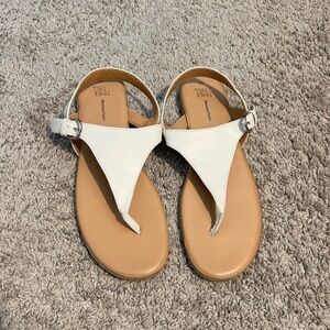 White Time & Tru Women's Sandals